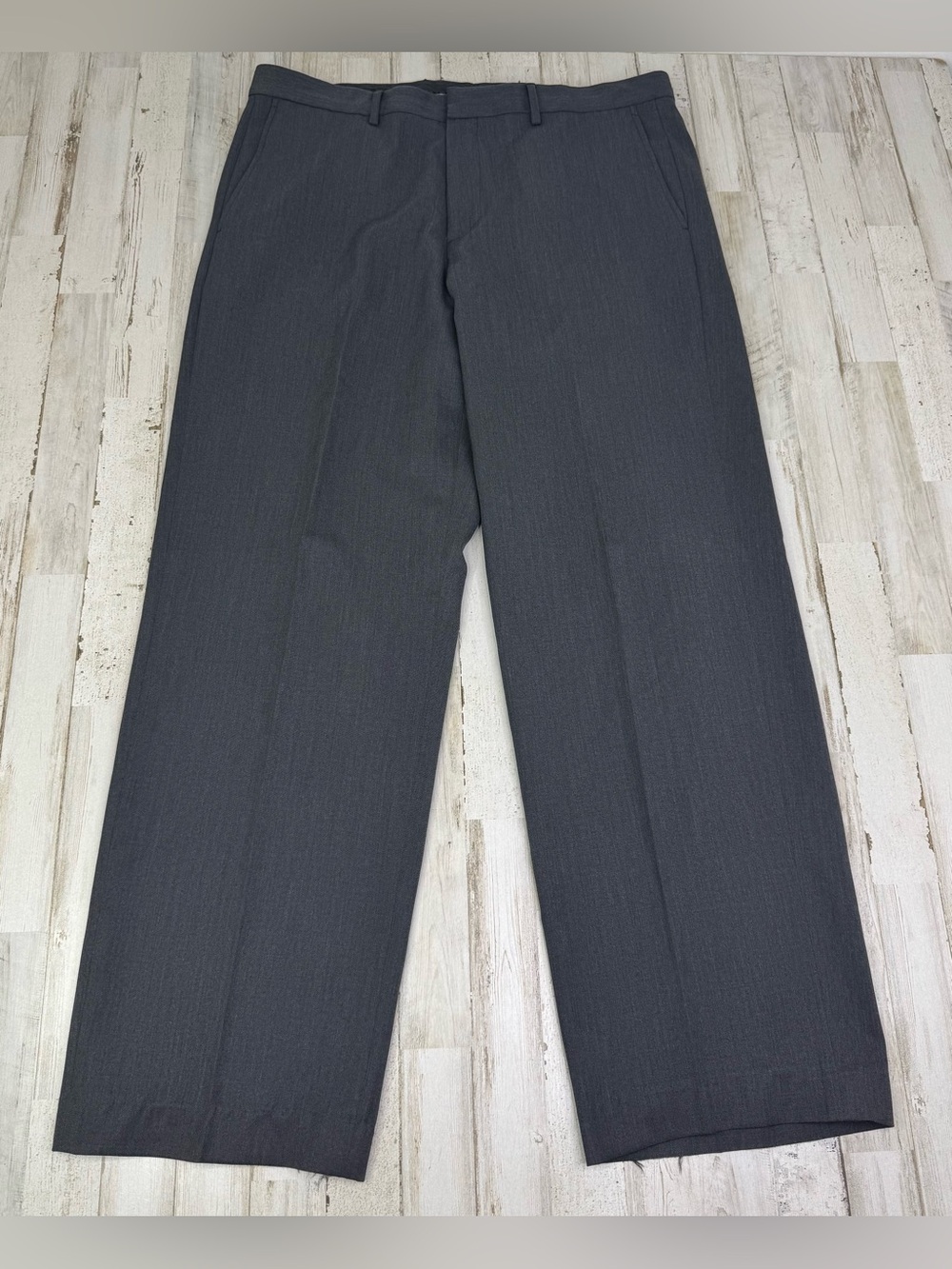 Vintage Eddie Bauer Mens 36x32 Gray Pleated Wool Dress Pants Classic Fit